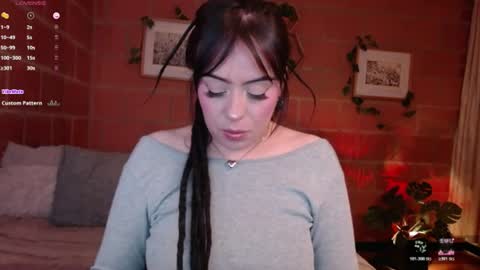 Snapshot of harmonyy01 chatting on 07.18.26 Harmony Please help me to reach 100 thumbs up online show from 07.18.26