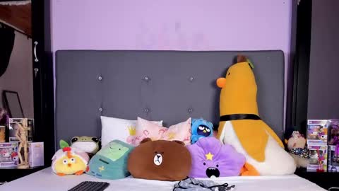 Harmony Hill online show from 12.11.24