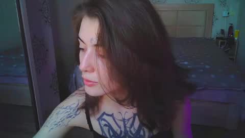 Harris Lola online show from 05.13.26