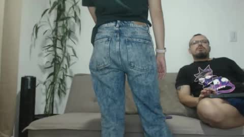 Snapshot of harrycum4you chatting on 04.15.26 hannaandharri online show from 04.15.26