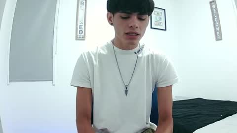 Snapshot of harrythomson1 chatting on 06.24.26 harry thomson online show from 06.24.26
