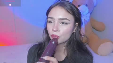 Snapshot of harumi_hentai chatting on 01.08.25 harumi online show from 01.08.25
