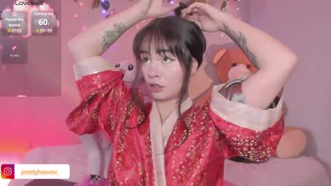 Snapshot of harumi_hentai chatting on 01.25.25 harumi online show from 01.25.25