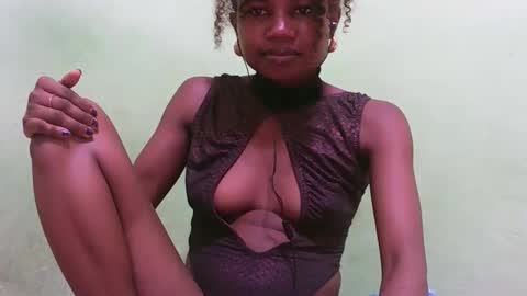 hasleyinah online show from 04.16.26