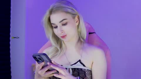 Snapshot of haters_ chatting on 06.18.26 Anna online show from 06.18.26