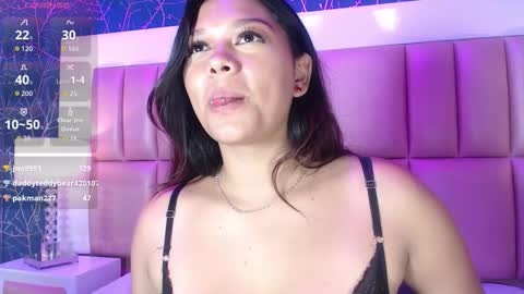 Snapshot of hatsajones chatting on 11.02.25 hatsajones online show from 11.02.25