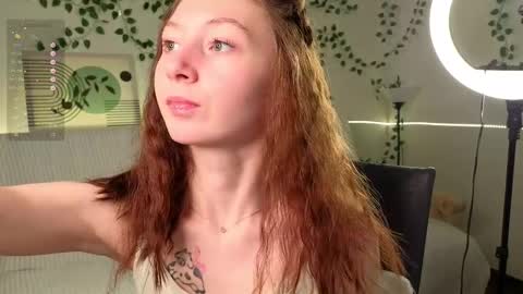 Snapshot of havefunwithmee_ chatting on 12.21.25 Lola online show from 12.21.25