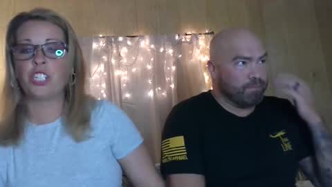 hawktuahgwakgwakmom online show from 12.16.24