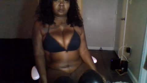 Snapshot of hawtchoc37 chatting on 06.18.26 hawtchoc37 online show from 06.18.26
