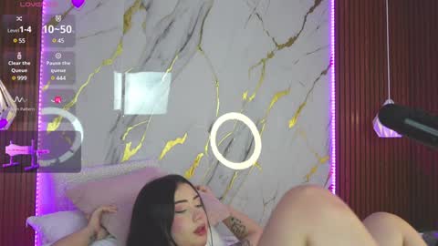 haylie  See you tonight at 8pm Colombia time online show from 12.07.24