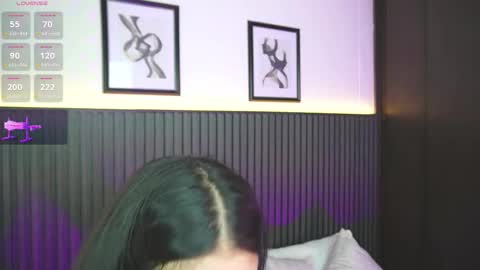 haylie  See you tonight at 8pm Colombia time online show from 11.08.25