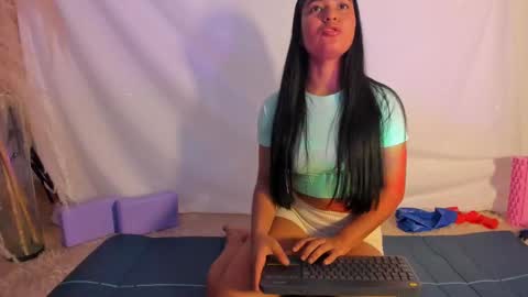 Snapshot of hayamikioto chatting on 09.10.25 Hayami online show from 09.10.25