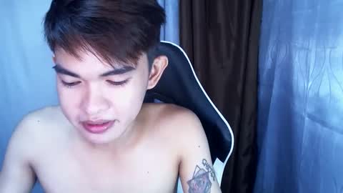 Snapshot of hayden_cumgiver chatting on 12.12.24 jon hayden online show from 12.12.24