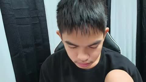 Snapshot of hayden_cumgiver chatting on 11.18.25 jon hayden online show from 11.18.25