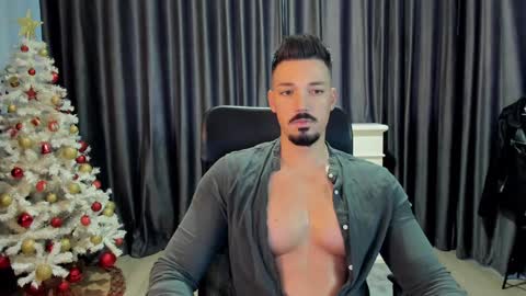 Snapshot of haydenspears chatting on 12.14.24 HaydenSpears online show from 12.14.24