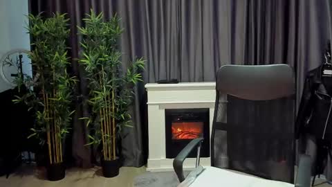 Snapshot of haydenspears chatting on 02.09.25 HaydenSpears online show from 02.09.25