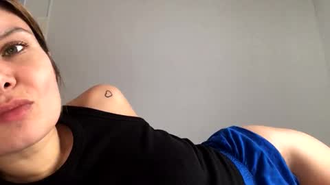 Snapshot of hayle_emmie chatting on 10.14.25 Hayle online show from 10.14.25