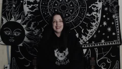 Hayle Woods online show from 12.23.24