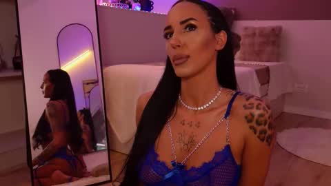 Hayley online show from 01.31.26