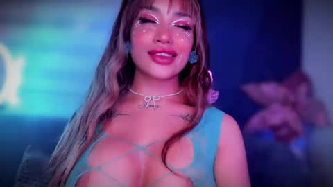 Snapshot of hazeeell chatting on 02.01.25 Marie online show from 02.01.25