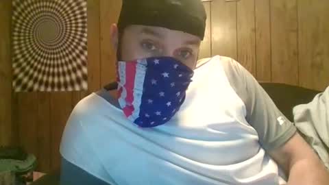 Snapshot of hazel198812 chatting on 12.18.25 hazel198812 online show from 12.18.25