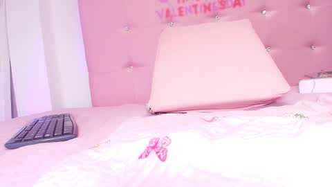 Snapshot of hazel_kataleya chatting on 03.10.25 kataleya online show from 03.10.25