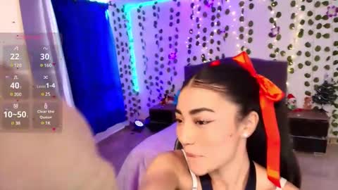 HAZEL LYNN ROSS online show from 01.10.25