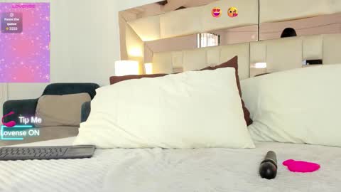 Snapshot of hazel_ross_tcw chatting on 01.13.26 Hazel online show from 01.13.26