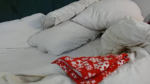 Hazel online show from 12.10.24