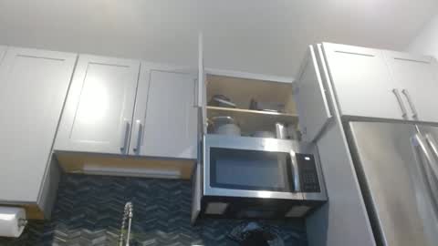 Hazel online show from 01.05.25