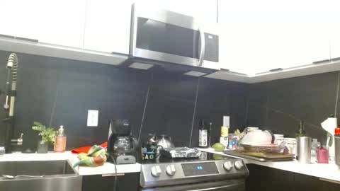 Hazel online show from 02.10.26