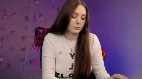 Snapshot of hazel_sullivan chatting on 05.01.26 Hazel online show from 05.01.26