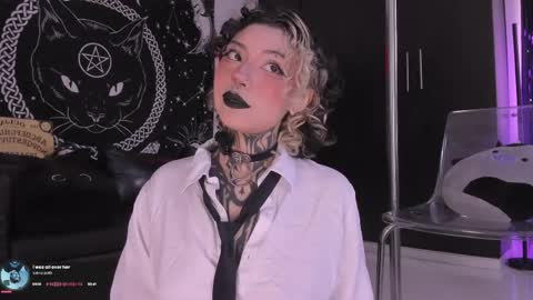 Snapshot of hazellwitch chatting on 04.09.26 Hazell Witch online show from 04.09.26