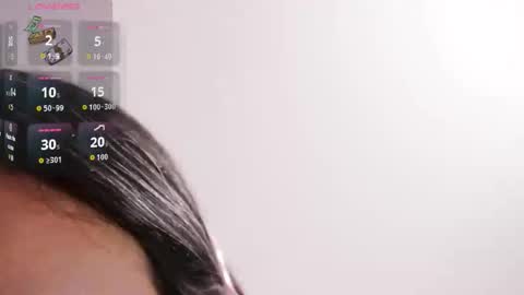 Snapshot of hearmymoans_18 chatting on 11.19.25 hearmymoans_18 online show from 11.19.25