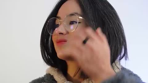 Snapshot of hearmymoans_18 chatting on 01.12.26 hearmymoans_18 online show from 01.12.26