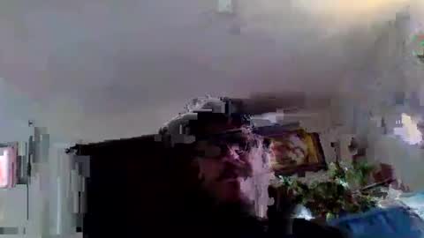 Snapshot of heartofadog604 chatting on 01.11.25 MT online show from 01.11.25