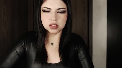 HEATHER DEMONZX   Please help me to reach 100 thumbs up online show from 03.17.26