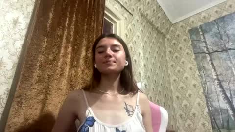 Snapshot of heatherwillman chatting on 05.09.26 Lili online show from 05.09.26