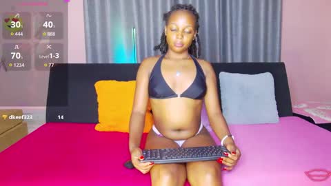 AngieLizzy online show from 01.12.26