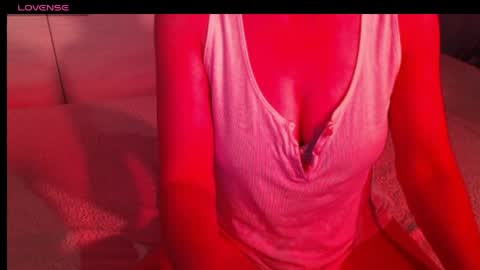 Snapshot of heavenlykiss chatting on 04.06.26 Chani online show from 04.06.26