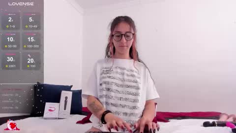 Snapshot of heavy_megan chatting on 09.23.25 MEGAN online show from 09.23.25