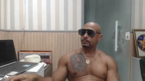 Snapshot of hebertgomes chatting on 05.10.26 hebertgomes online show from 05.10.26
