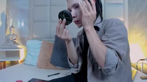 Keira Hecate online show from 11.22.25