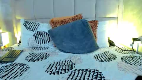 Keira Hecate online show from 02.21.26