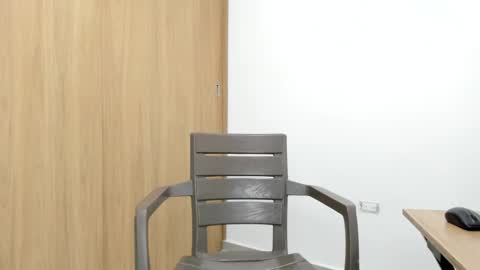 Snapshot of hector_18_ chatting on 11.28.25 18 online show from 11.28.25