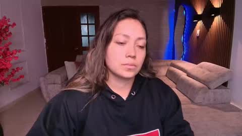 Heidy online show from 03.14.26