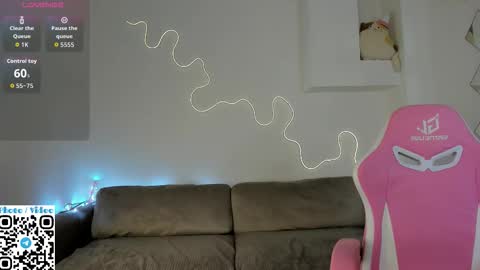 helen_spark online show from 10.18.25