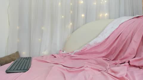 Snapshot of helen_zen chatting on 03.14.26 helen zen online show from 03.14.26