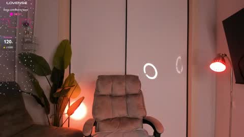 Helen online show from 12.14.24