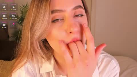 Helen online show from 03.30.26